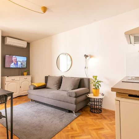Pula City Accomodation Kültér fotó